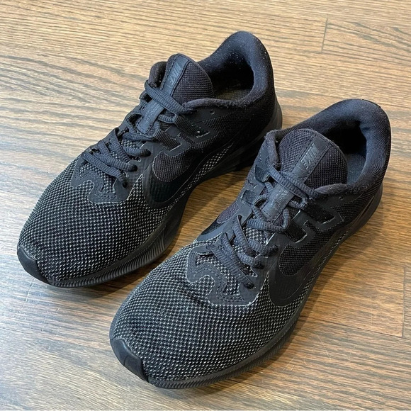 Nike Downshifter 9 Black Anthracite Running Sneakers AQ7486-005 Womens 7.5 - Picture 3 of 12